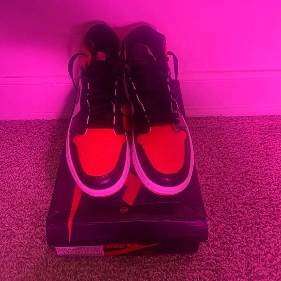 Air Jordan 1 Shattered Backboard